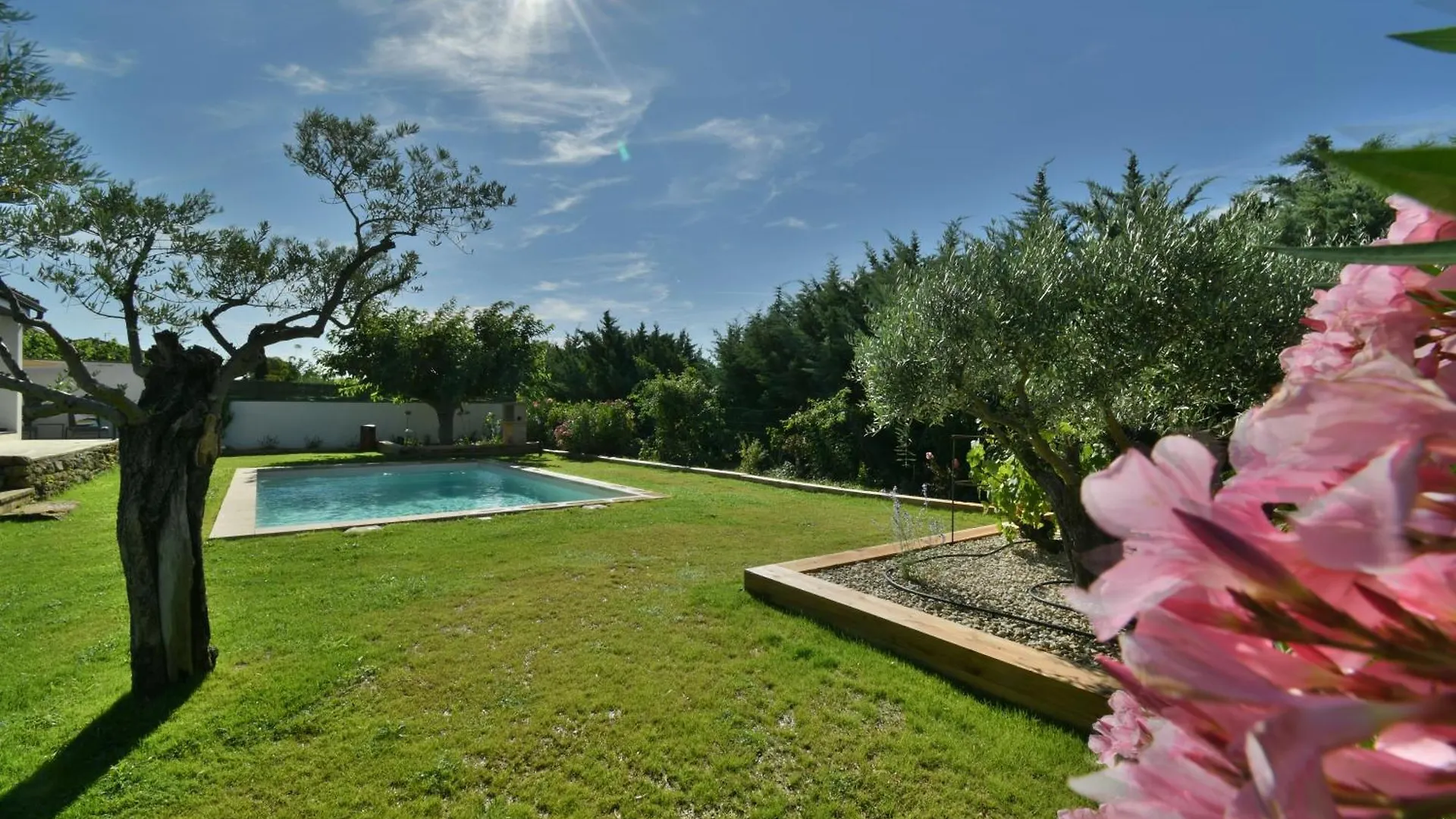 Une Nuit En Luberon Puyvert 프랑스