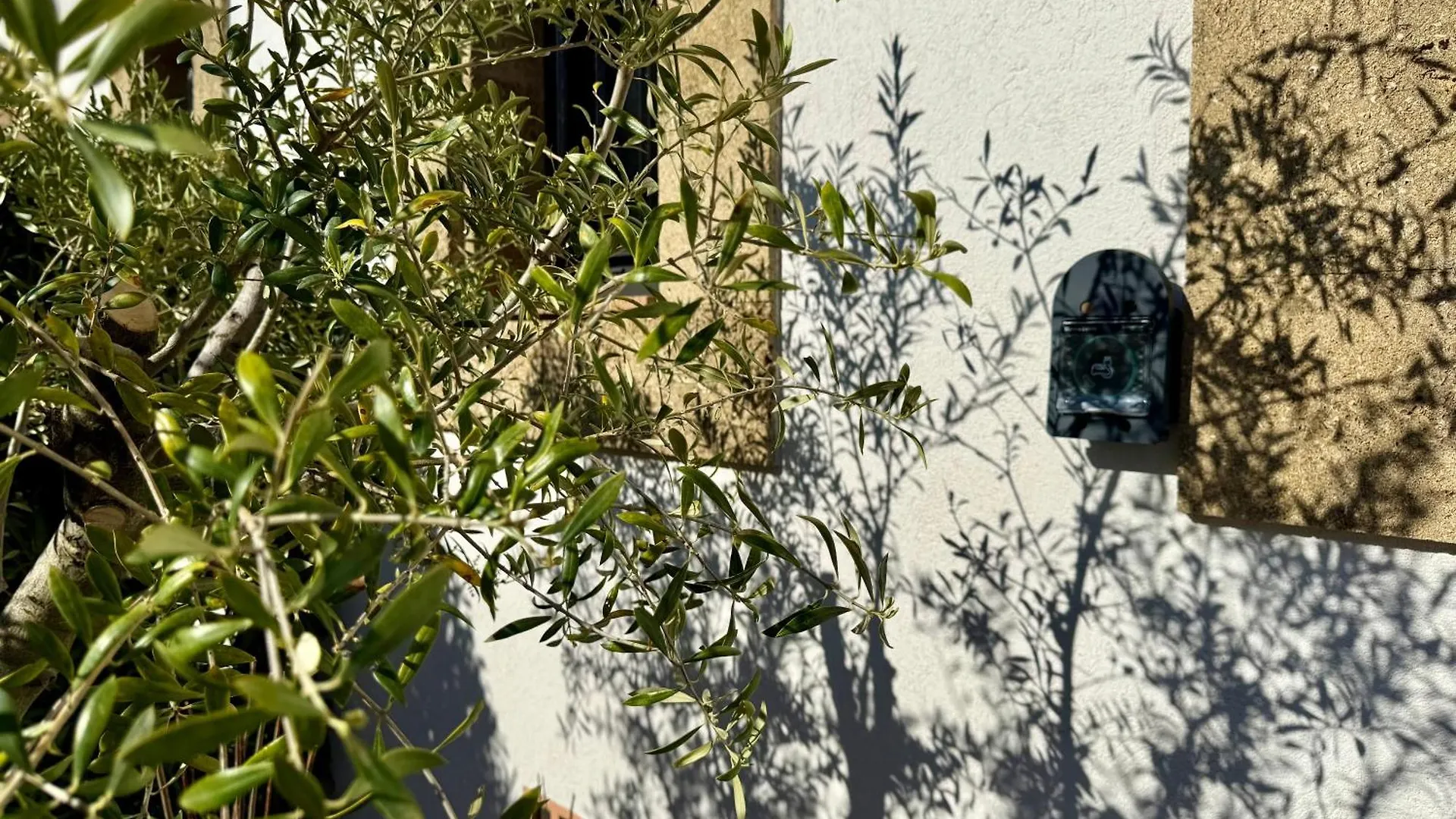 Une Nuit En Luberon Puyvert ゲストハウス