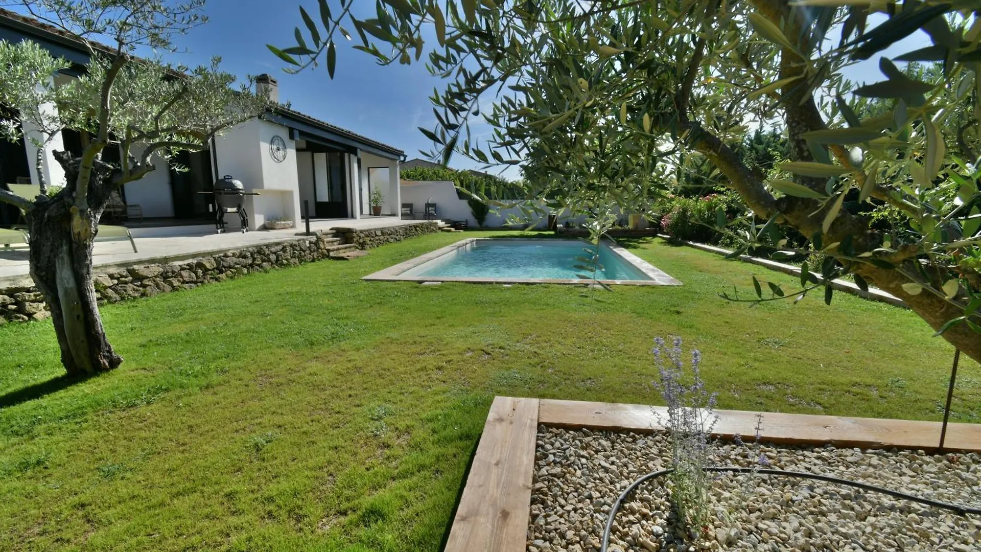 Guest house Une Nuit En Luberon Puyvert